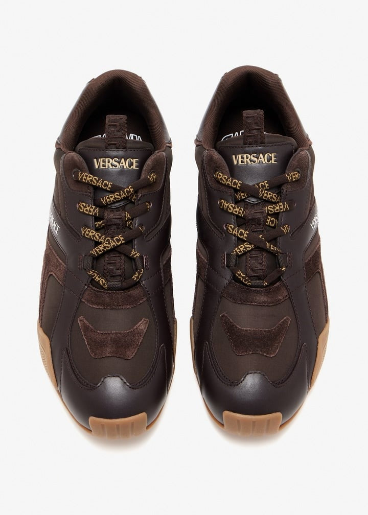 Galaxia Sneakers