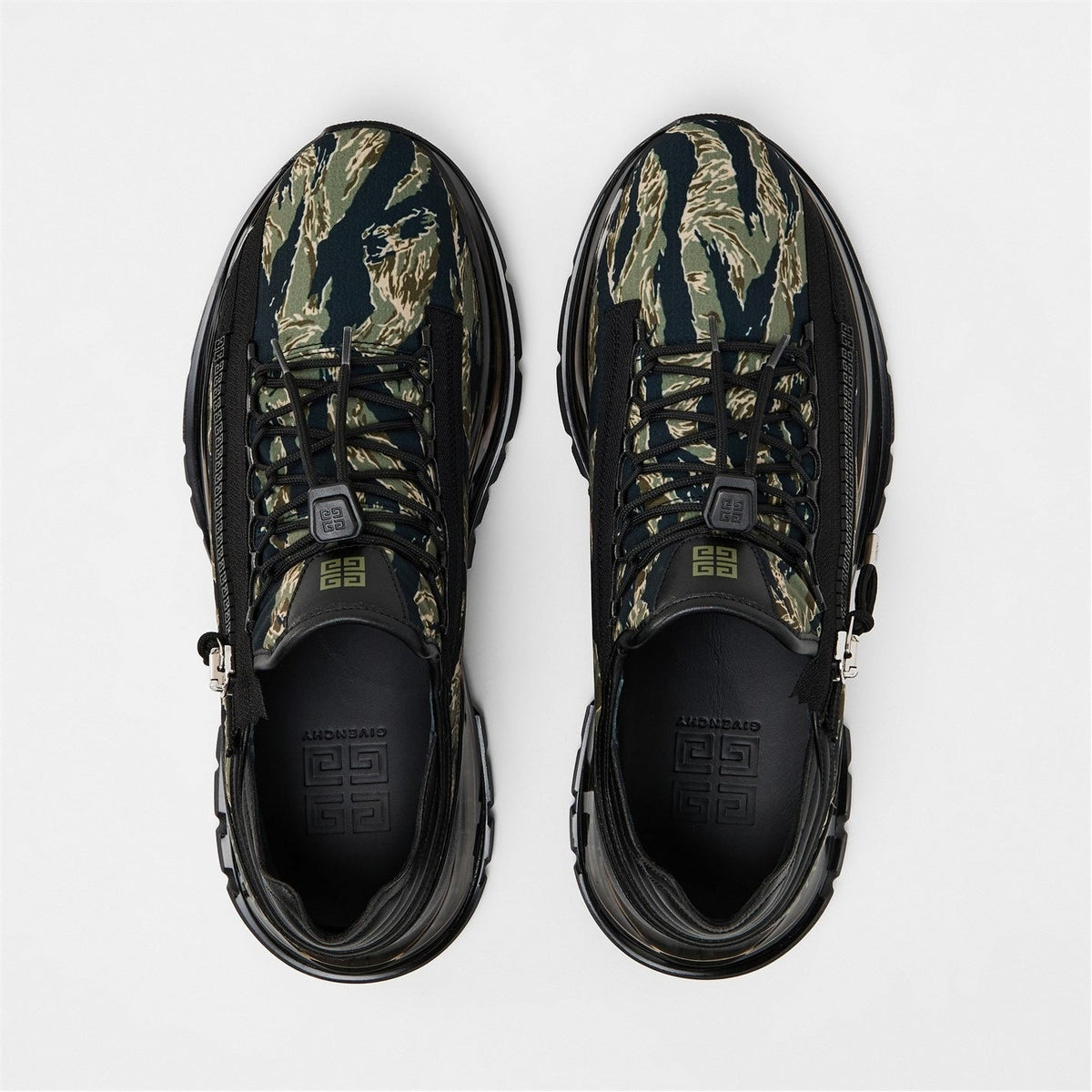 GIV Spectre Zipped Runners