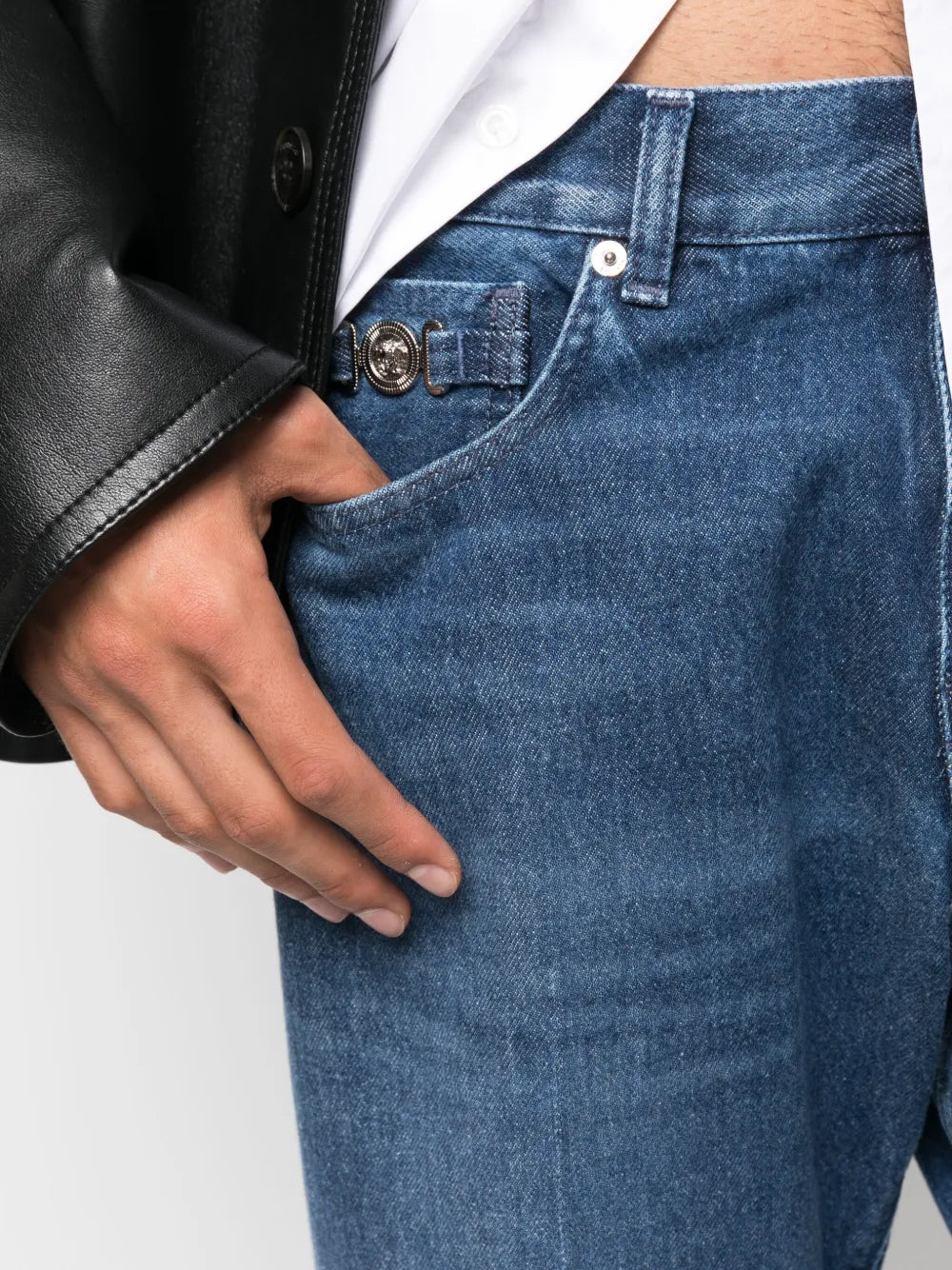 Straight Jeans
