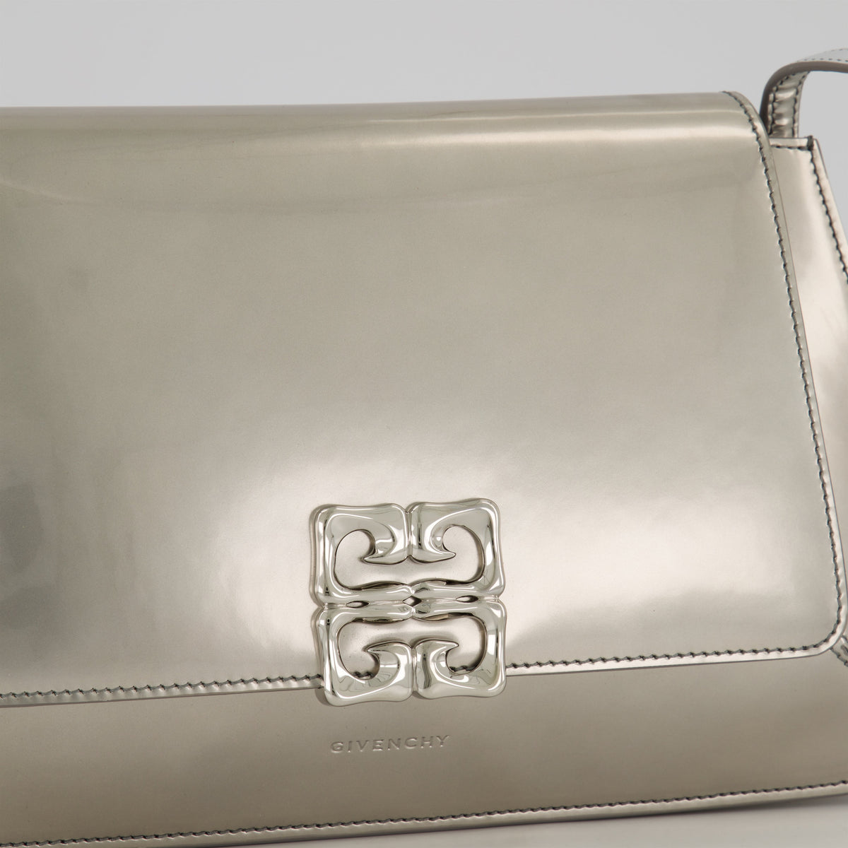 Metallic Silver Leather Shoulder Bag with 4G Logo