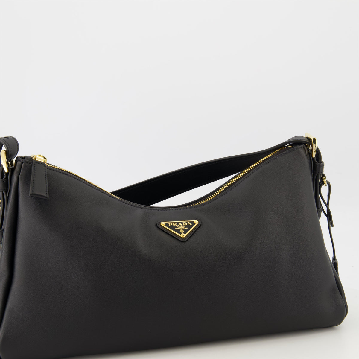 Aimée Medium Leather Shoulder Bag (Black)