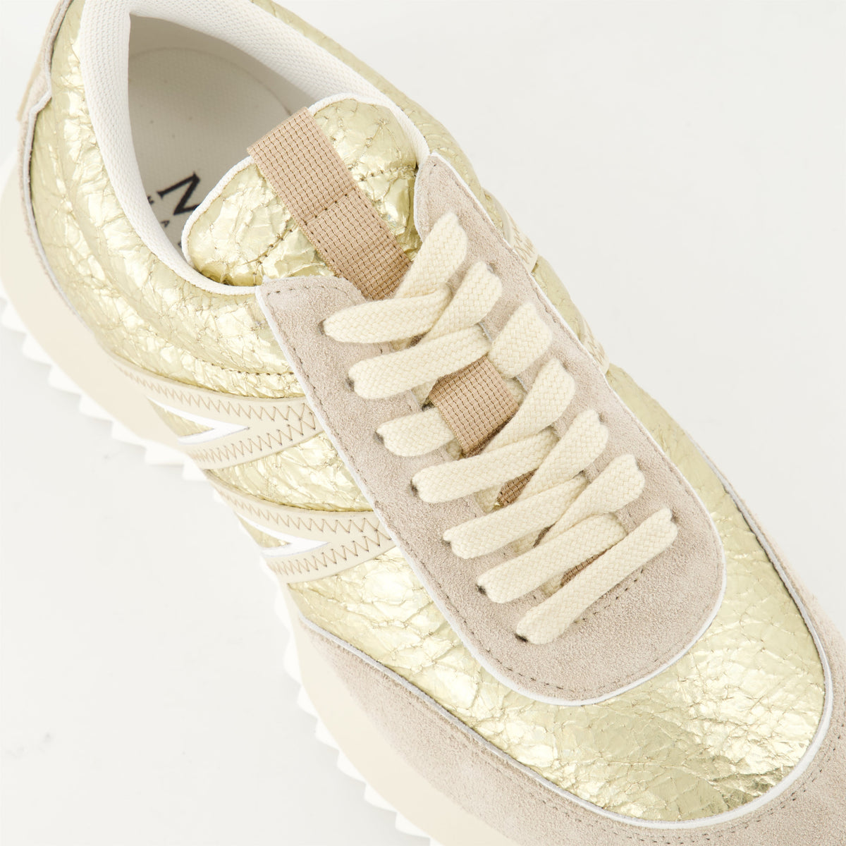 Trailgrip Sneakers – Metallic Gold