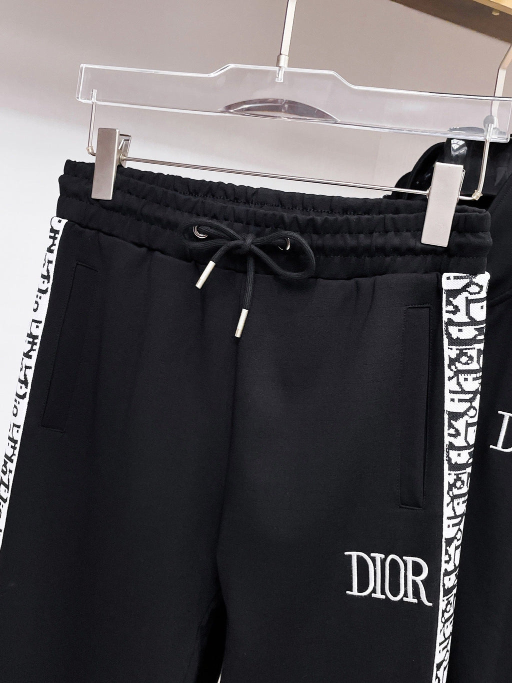 Signature Zip-Up Tracksuit in Black