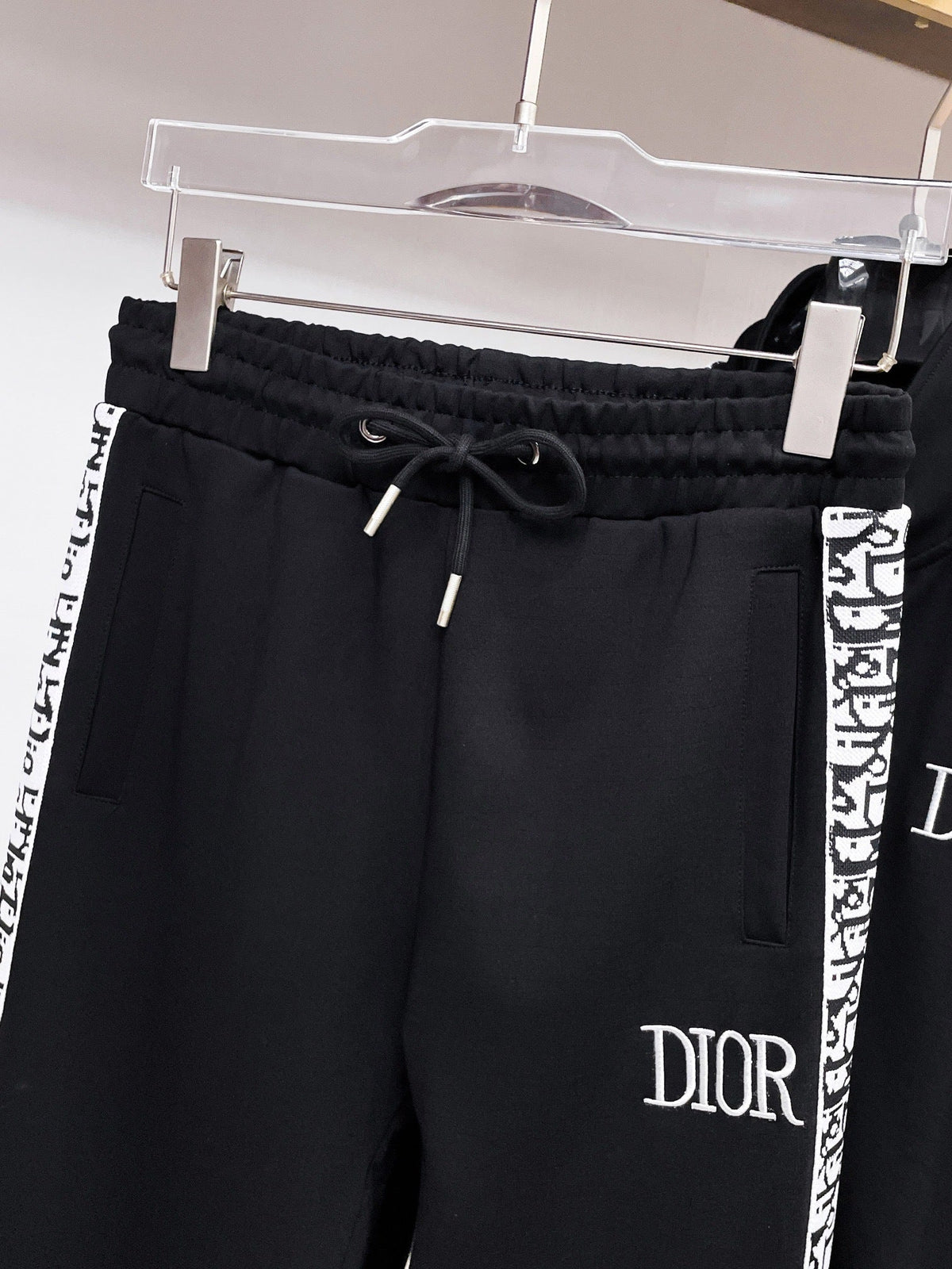 Signature Zip-Up Tracksuit in Black