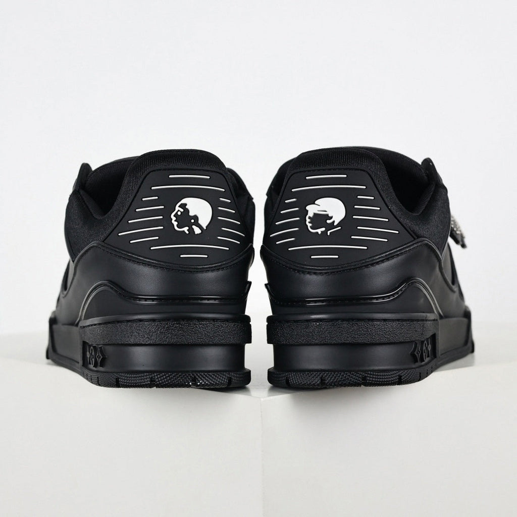 Trainer Sneaker in Black Leather