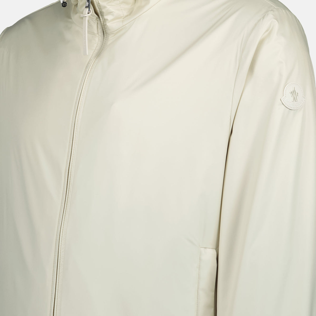 Domene Windbreaker