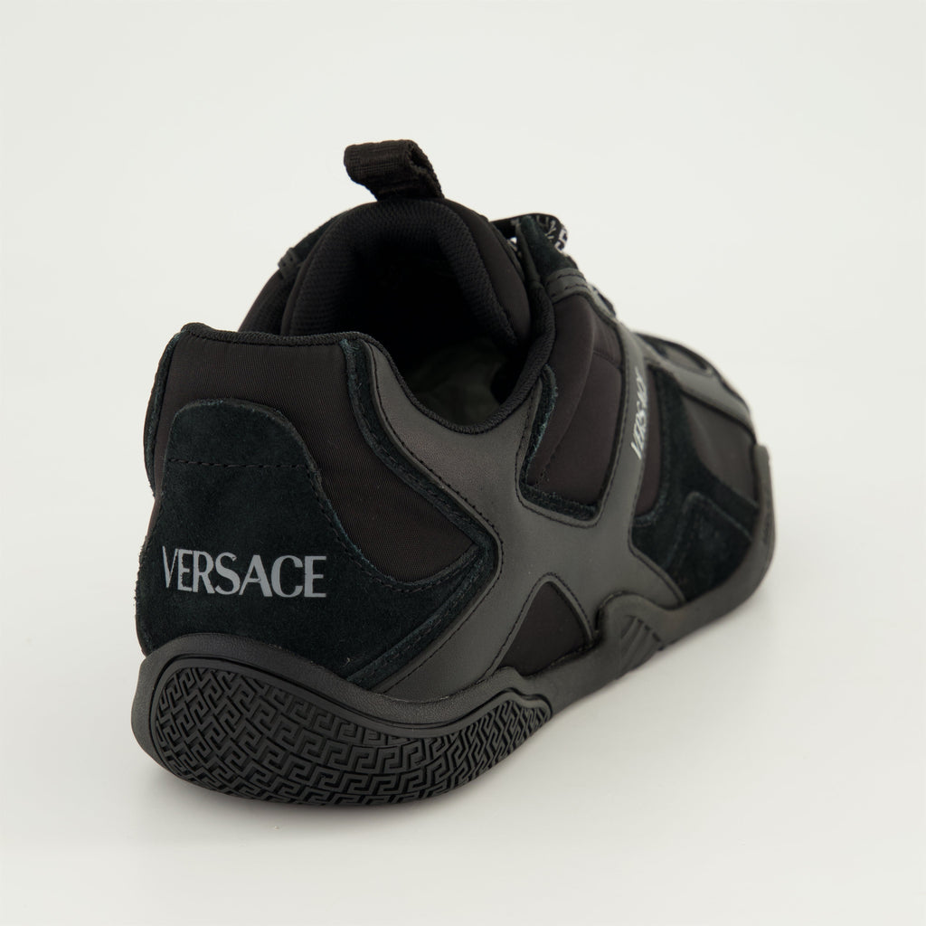 Galaxia Sneakers