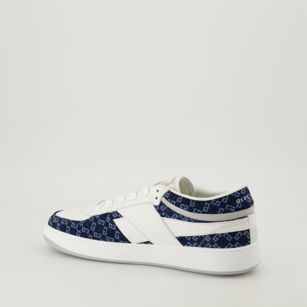 G-Move Sneakers