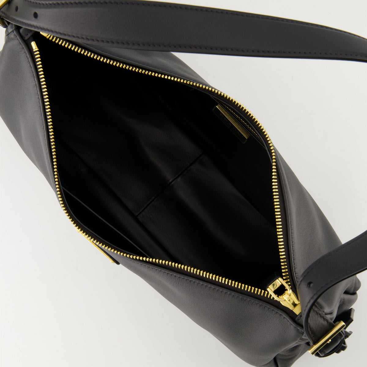 Aimée Medium Leather Shoulder Bag (Black)