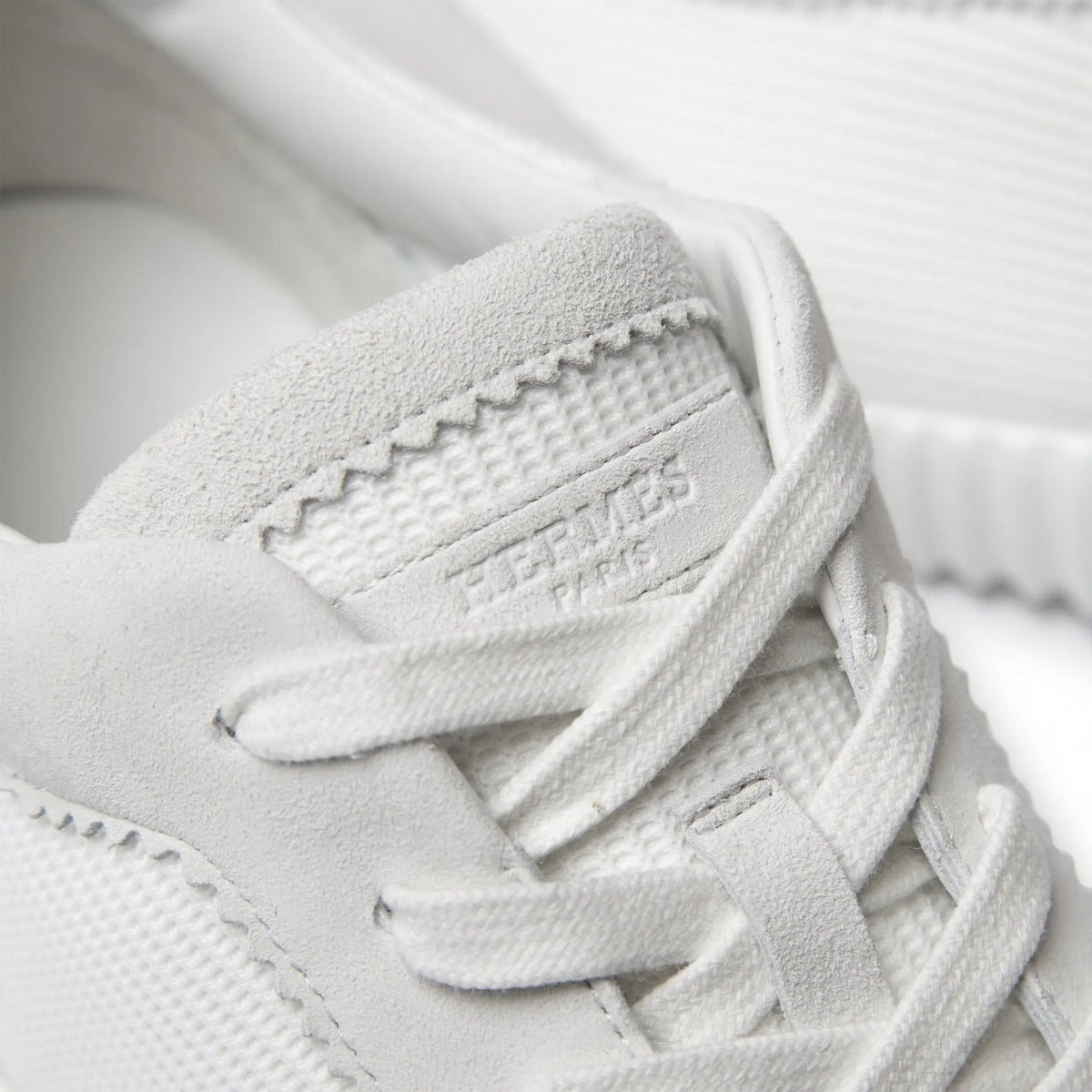Bouncing Sneaker in White Suede and Technical Knit