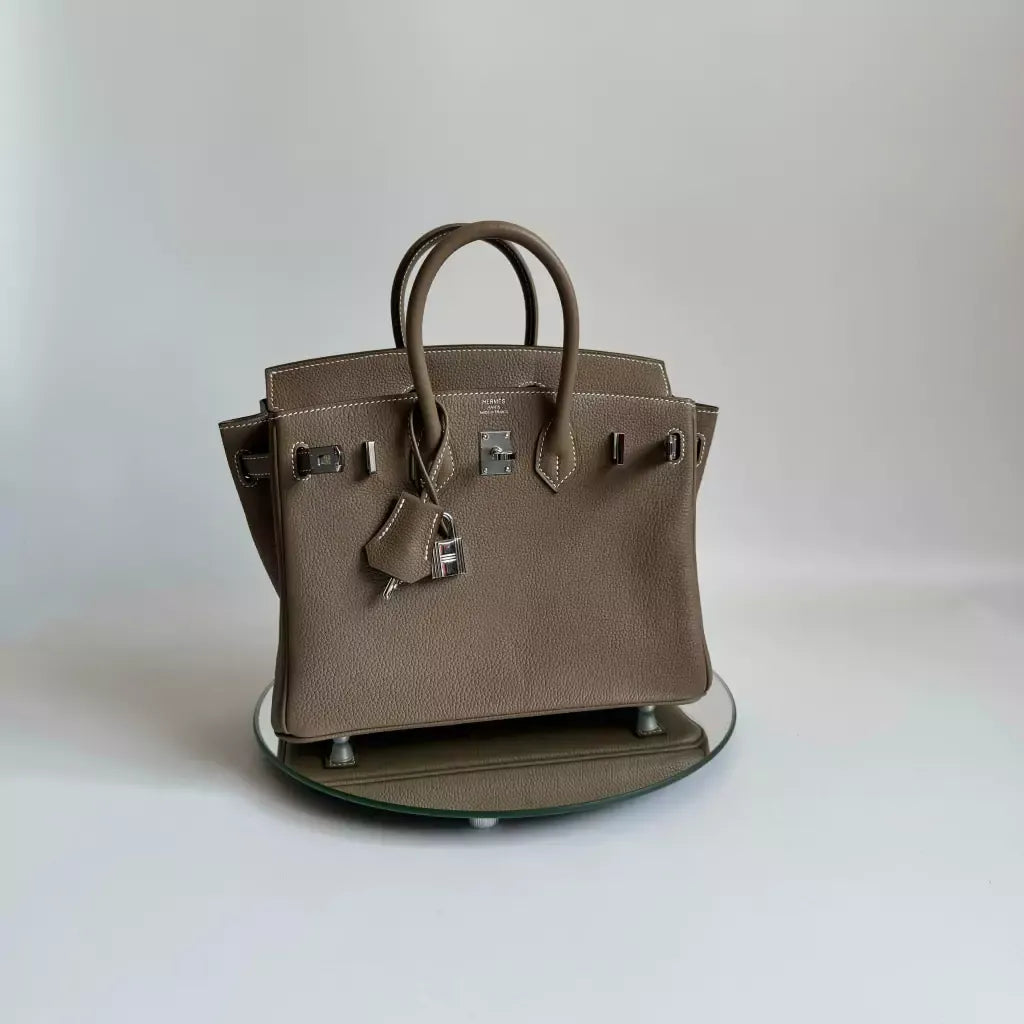 Hermès Birkin 25 Hss Bag In Chalk / Dove Grey Togo Leather