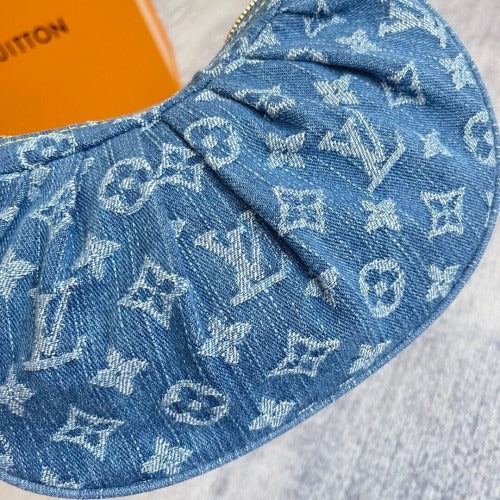 Louis Vuitton Handbag In Monogram Denim