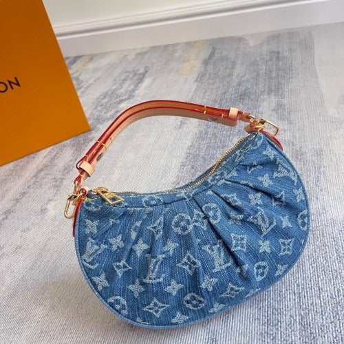 Louis Vuitton Handbag In Monogram Denim