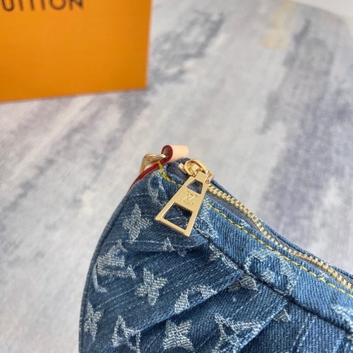 Louis Vuitton Handbag In Monogram Denim
